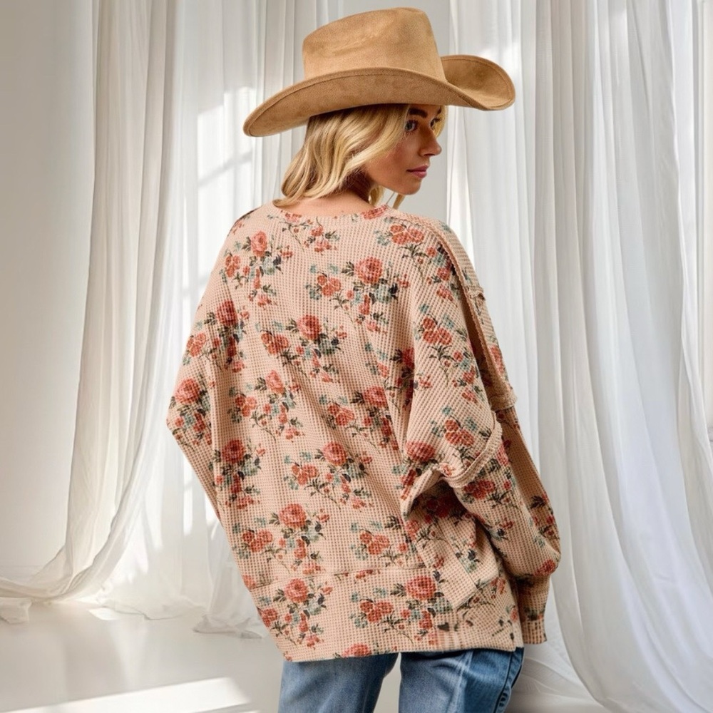 BiBi Oversized Floral Waffle Knit Top - Picture 3 of 9